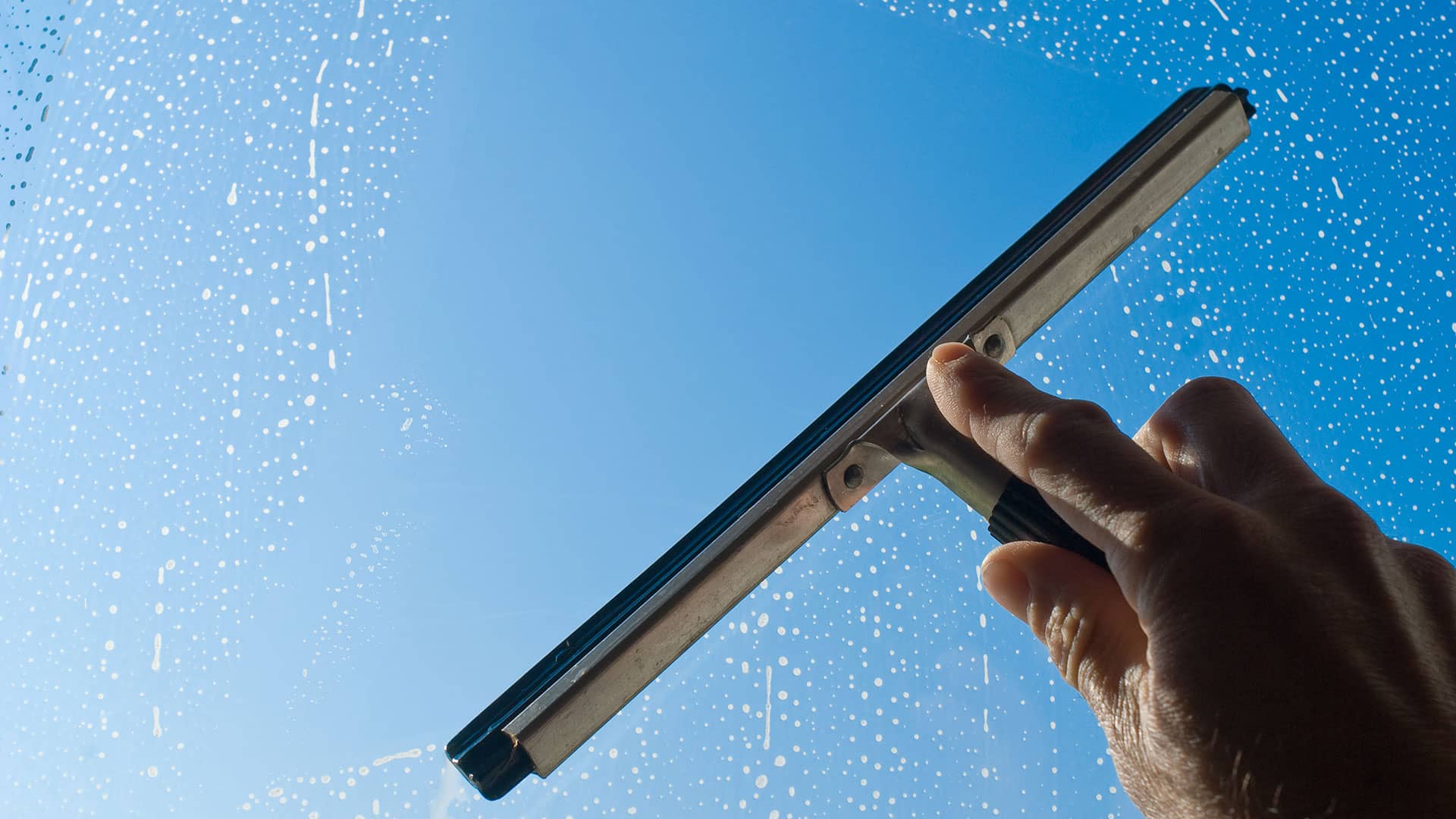 exterior window cleaning image